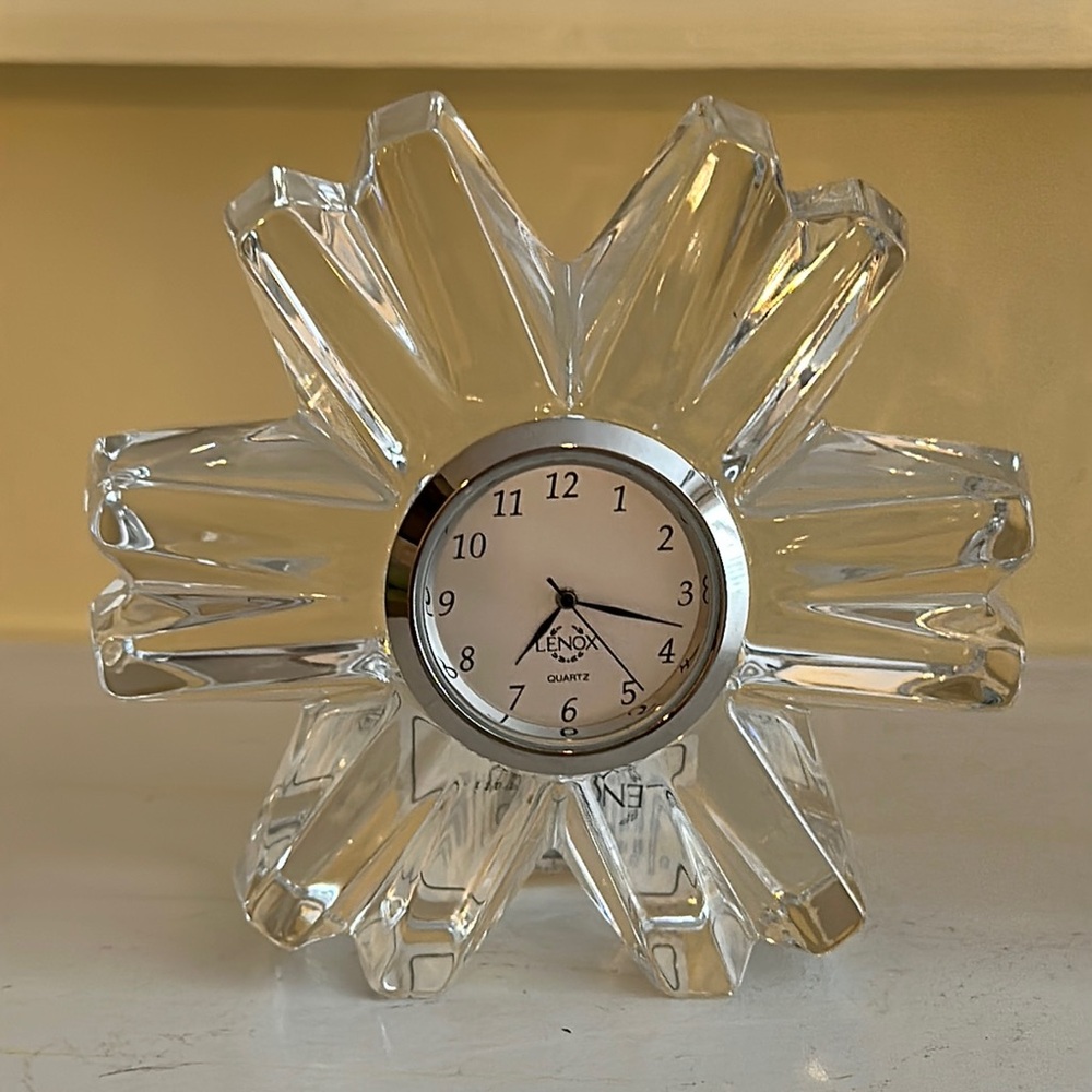 Vintage Lenox Ovations Crosswinds Full Lead Crystal Mini Starburst Clock 4"
